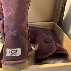 Bailey button UGG boots